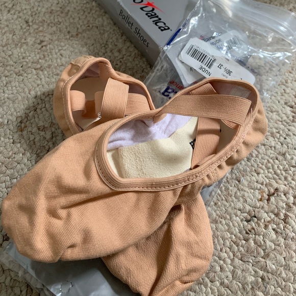 So Danca ballet shoes - Picture 2 of 2